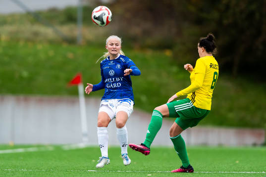 Trelleborgs Lova Sternfeldt och Bollstanäs Amanda Frank