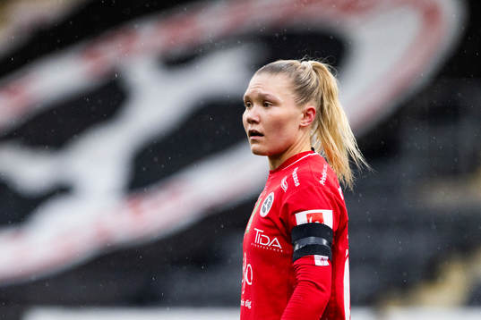 Örebros Emma Peuhkurinen