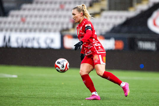 Örebros Emma Peuhkurinen
