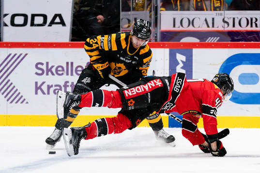 Skellefteås Oscar Lindberg och Luleås David Lilja