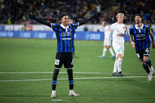 Sirius Tashreeq Matthews jublar