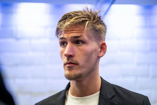 Hammarbys Fredrik Hammar i mixade zonen