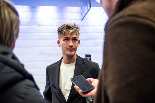 Hammarbys Fredrik Hammar i mixade zonen