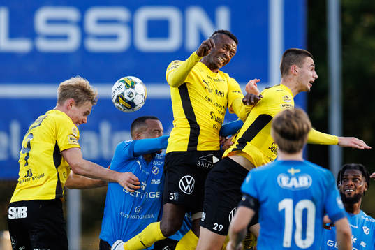 Mjällbys Max Fenger, Silas Nwankwo och Noah Eile