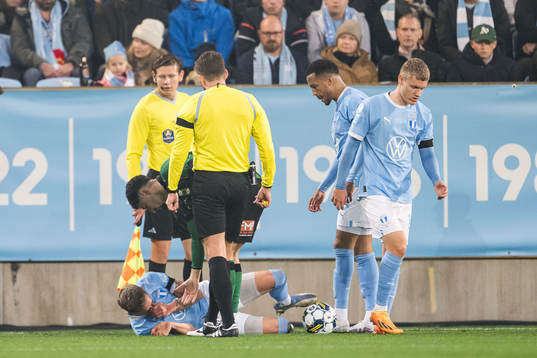 Malmö FFs Søren Rieks har ont
