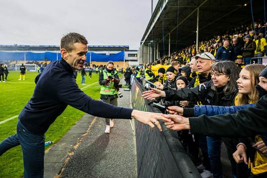 Eirik Bakke, head coach of Lillestrøm, celebrates