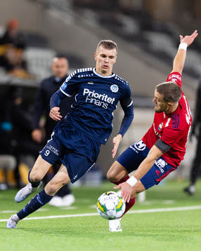 Utsiktens Lucas Hedlund och Östers Ivan Kricak