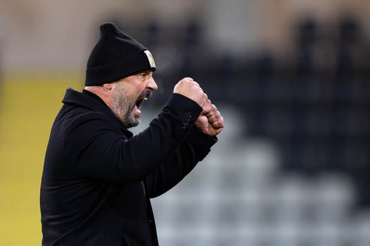 Utsiktens manager Bosko Orovic jublar