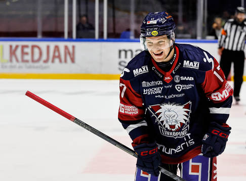 Linköpings Sebastian Strandberg jublar