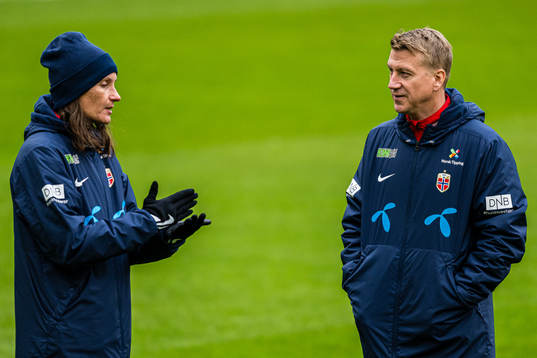 Ingvild Stensland, assistant coach, and Leif Gunnar Smerud, head coach of the Norwegian women's national football team