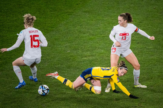 Luana Buhler and Lia Wälti of Sweden and  Kosovare Asllani