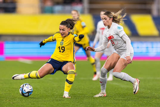 Johanna Rytting Kaneryd of Sweden and  Alayah Pigrim of