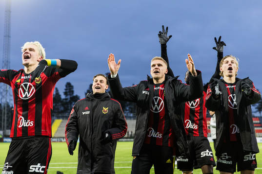 Östersunds Andre Österholm jublar