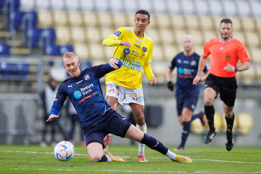 Eskilsminnes Robin Wendin Thomasson och Falkenbergs Oliver