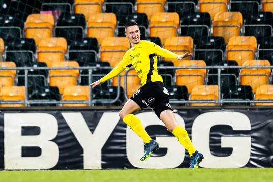 Mjällbys Noah Eile jublar