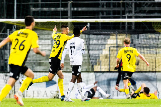 Mjällbys Noah Eile jublar