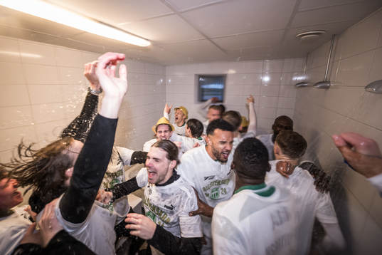 Västerås SKs Jaheem Burke och tränare Kalle Karlsson