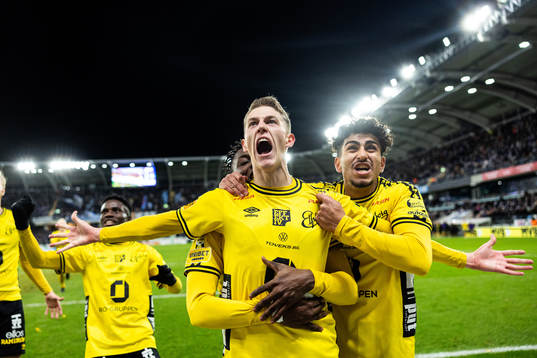 Elfsborgs Alexander Bernhardsson jublar