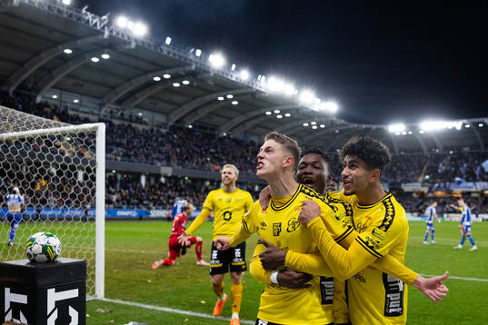 Elfsborgs Alexander Bernhardsson jublar