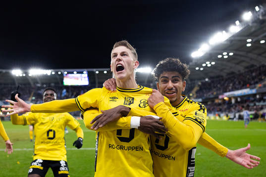 Elfsborgs Alexander Bernhardsson jublar