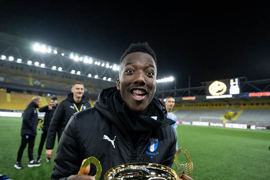 Malmö FFs Mahamé Siby jublar