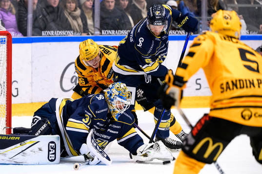 HV71s målvakt Joni Ortio