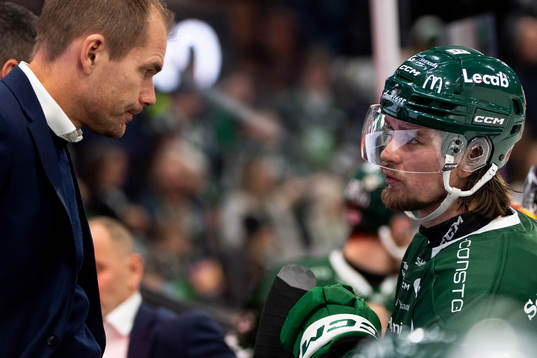 Färjestads tränare Thomas Mitell och Färjestads Linus