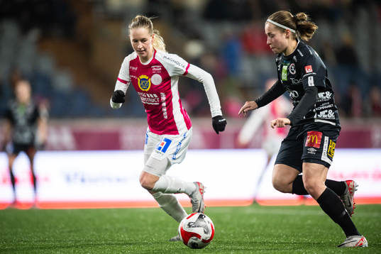 IK Uppsalas Elin Rombing och Örebros Heidi Kollanen