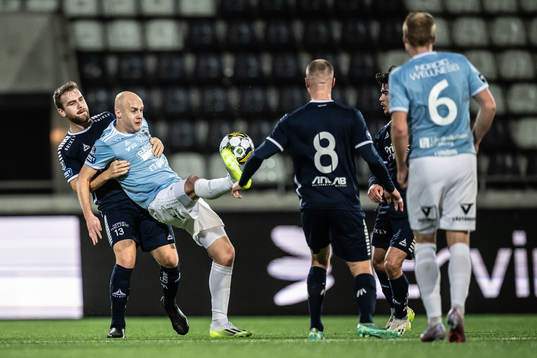 Utsiktens Erik Gunnarsson och Gefles Anton Lundin