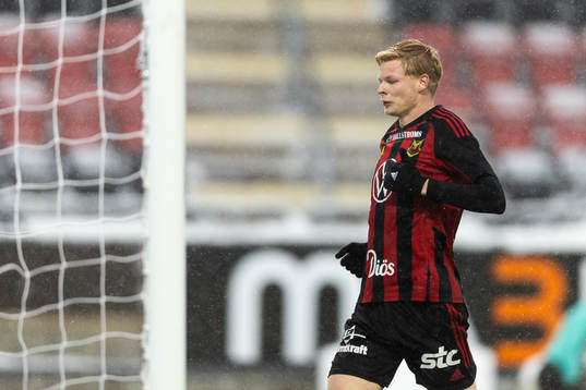 Östersunds Malcolm Stolt jublar