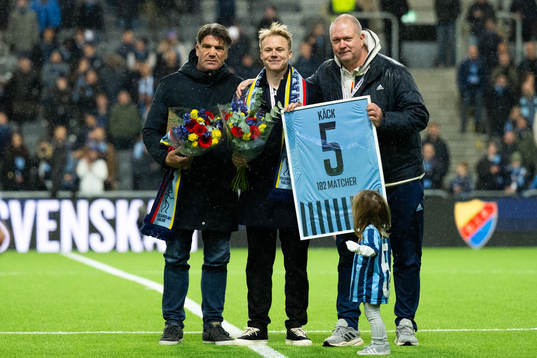 Djurgårdens Elliot Käck tackas