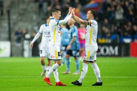 Sirius Tobias Carlsson och Henrik Castegren jublar