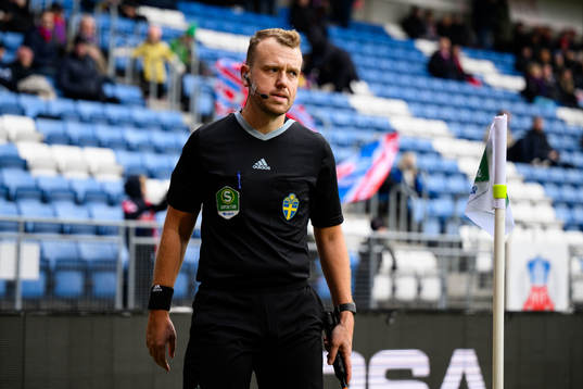 Assisterande domare Ajdin Mlivic