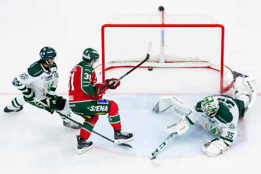 Frölundas Nicklas Lasu gör 1-0