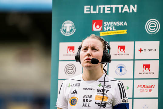 Sundsvalls Amanda Hagelberg intervjuas