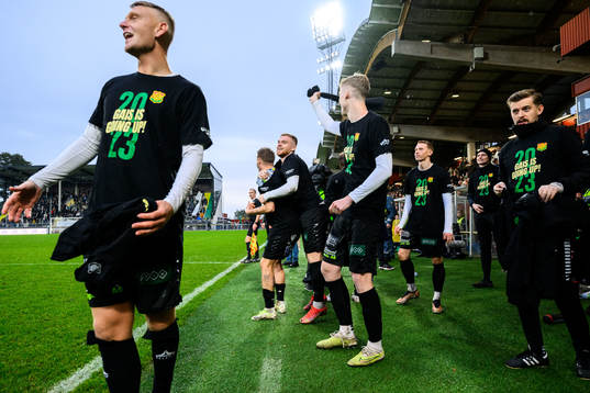 GAISs spelare jublar över avancemang till Allsvenskan