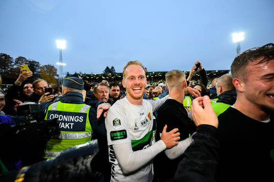 GAISs Viktor Kruger jublar över avancemang till Allsvenskan