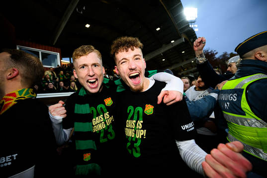 GAISs spelare jublar över avancemang till Allsvenskan