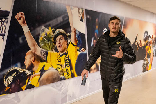 Elfsborgs Camil Jebara anländer till arenan