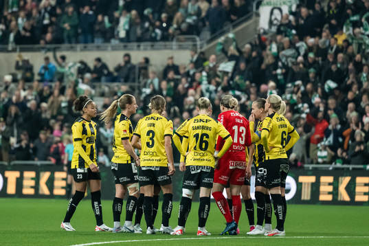 Häckens spelare samlas