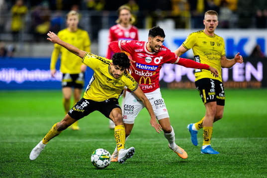 Elfsborgs Ahmed Qasem och Degerfors Elyas Bouzaiene