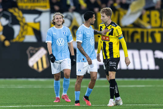 Malmö FFs Sergio Pena och Häckens Samuel Gustafson