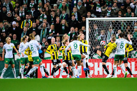 Hammarbys Madelen Janogy gör 2-0