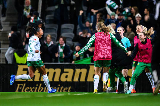 Hammarbys Madelen Janogy jublar