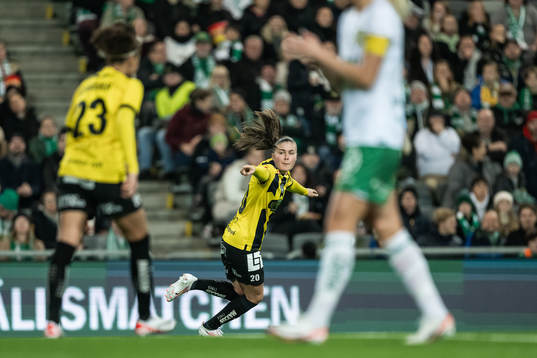 Häckens Hanna Wijk jublar