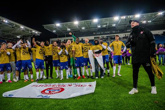 Johannes Moesgaard, head coach of KFUM, celebrates promotion to the Eliteserien