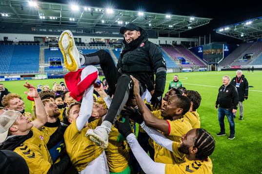 Johannes Moesgaard, head coach of KFUM, celebrates promotion to the Eliteserien after the OBOS-ligaen match between KFUM and Skeid on November 5, 2023 in Oslo.
