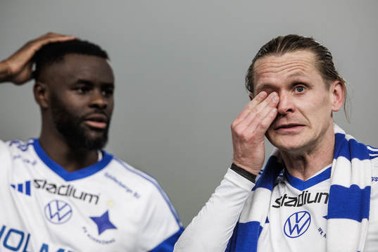 IFK Norrköpings Maic Sema och Ari Freyr Skulason i tårar