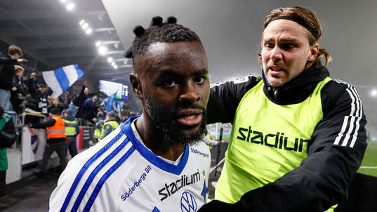 IFK Norrköpings Maic Sema jublar med en rörd Christoffer