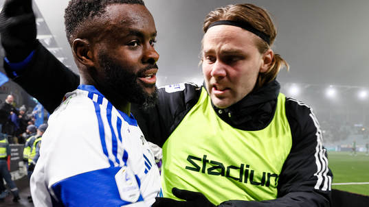 IFK Norrköpings Maic Sema jublar med en rörd Christoffer